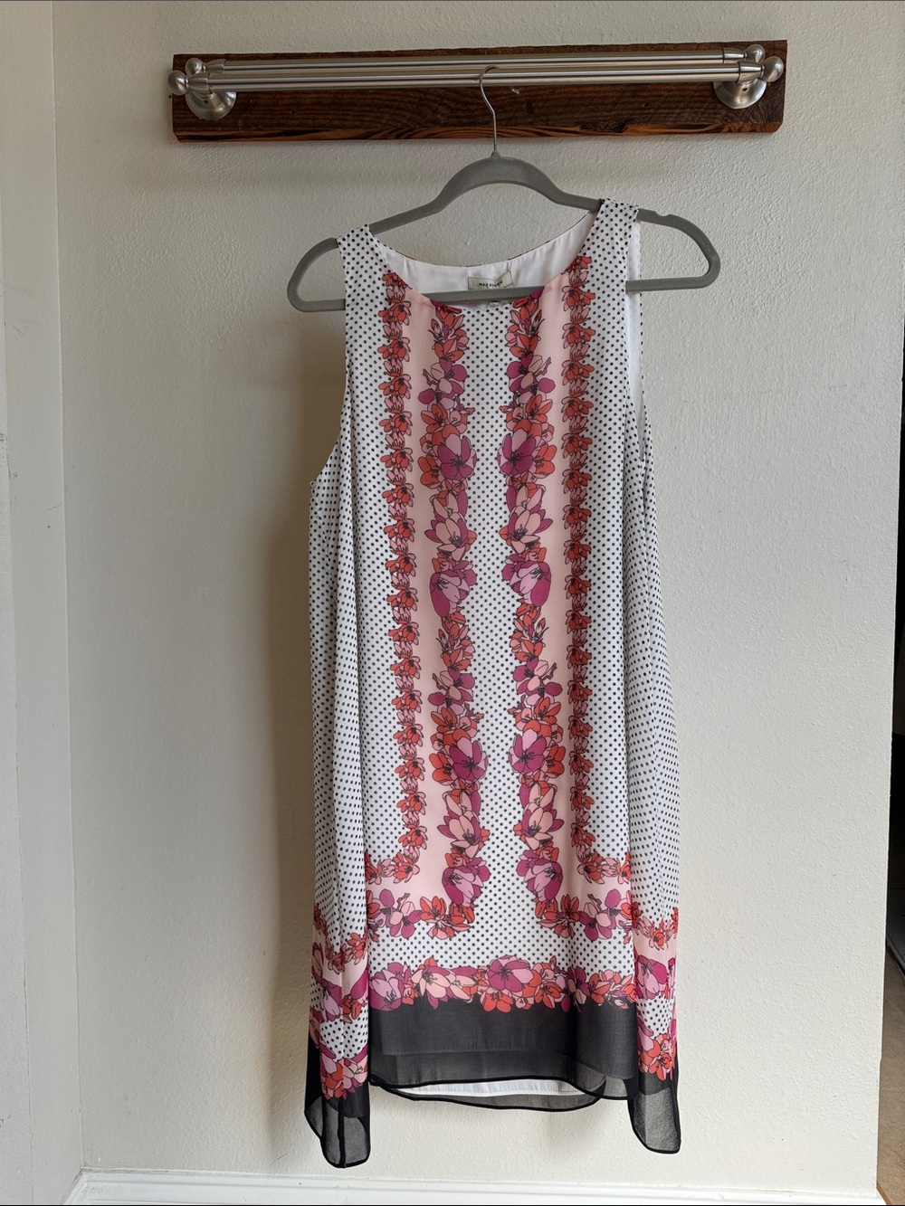 Max Studio White Sleeveless Shift Dress with Pink Floral Border